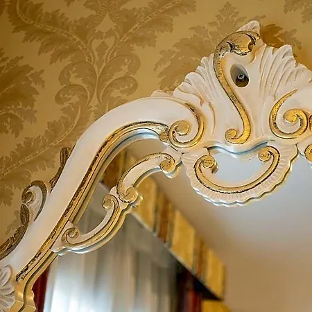 Duomo Boutique Hotel *